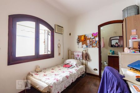 Casa à venda com 385m², 4 quartos e 4 vagas Casa à venda com 385m², 4 quartos e 4 vagasSuíte 3