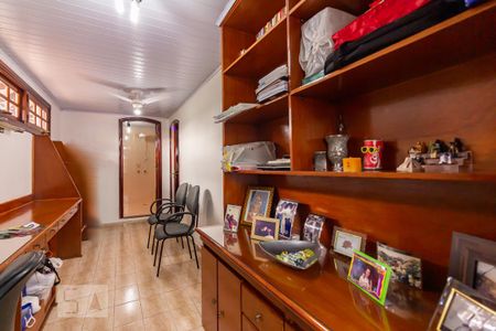 Casa à venda com 385m², 4 quartos e 4 vagas Casa à venda com 385m², 4 quartos e 4 vagasEscritório da Suíte Master 1
