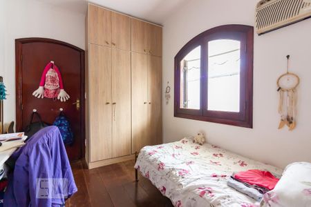 Casa à venda com 385m², 4 quartos e 4 vagas Casa à venda com 385m², 4 quartos e 4 vagasSuíte 3