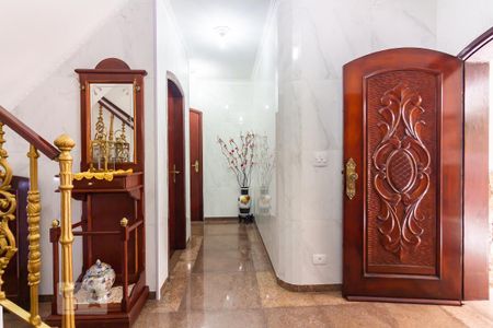 Casa à venda com 385m², 4 quartos e 4 vagas Casa à venda com 385m², 4 quartos e 4 vagasHall