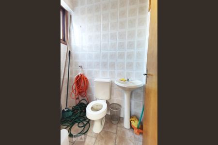 Apartamento para alugar com 60m², 1 quarto e sem vagaBanheiro do - Salão de festas