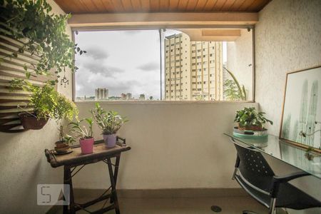 Apartamento à venda com 75m², 3 quartos e 2 vagasVaranda