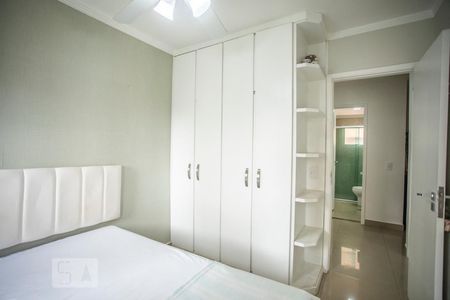 Apartamento à venda com 75m², 3 quartos e 2 vagasQuarto 2