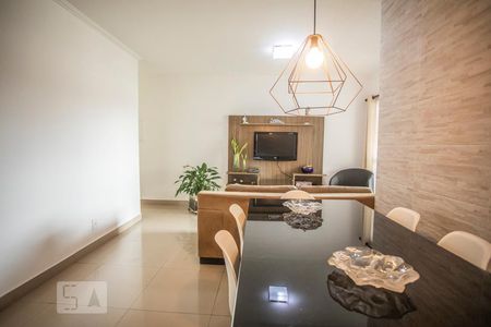 Apartamento à venda com 75m², 3 quartos e 2 vagasSala de Jantar 