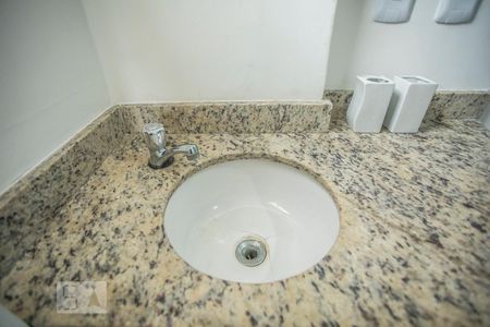 Apartamento à venda com 75m², 3 quartos e 2 vagasBanheiro Suíte - Torneira