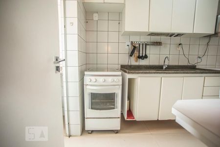 Apartamento à venda com 75m², 3 quartos e 2 vagasCozinha