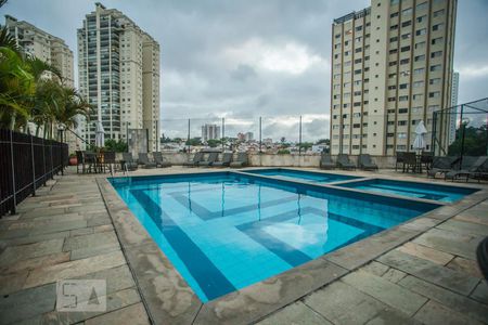 Apartamento à venda com 75m², 3 quartos e 2 vagasÁrea comum - Piscina