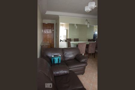 Sala de apartamento para alugar com 2 quartos, 60m² em Vila Carmosina, São Paulo