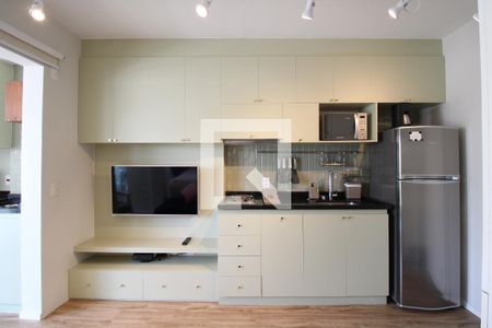 Suíte - Cozinha  de kitnet/studio para alugar com 1 quarto, 33m² em Barra Funda, São Paulo
