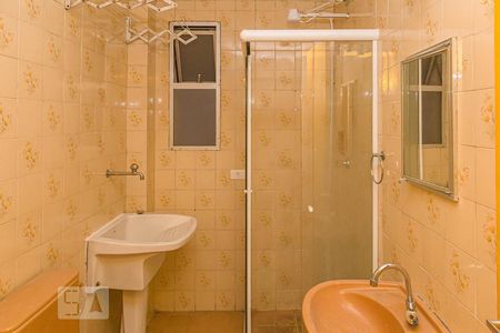 Banheiro de apartamento para alugar com 1 quarto, 45m² em Bela Vista, São Paulo