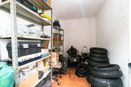 Casa à venda com 400m², 2 quartos e 4 vagasQuarto de Serviço