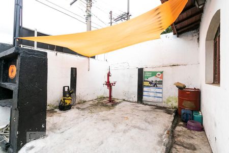 Casa à venda com 400m², 2 quartos e 4 vagasQuintal