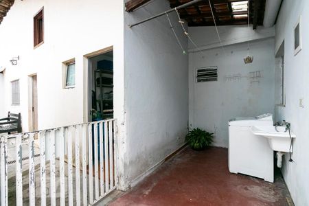 Casa à venda com 400m², 2 quartos e 4 vagasÁrea de Serviço 2
