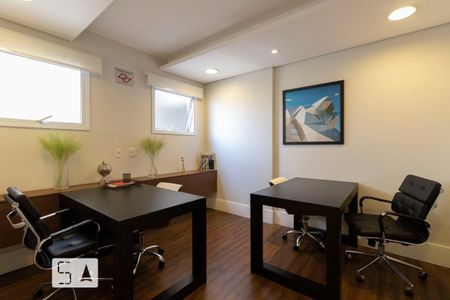 Studio à venda com 26m², 1 quarto e sem vaga Studio à venda com 26m², 1 quarto e sem vagaSala de Reunião