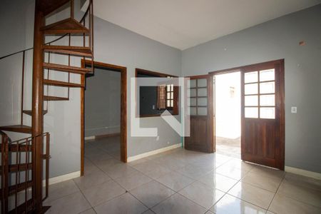 Sala de casa à venda com 2 quartos, 100m² em Sarandi, Porto Alegre