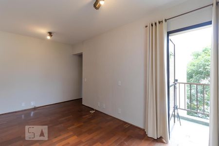 Salas de apartamento para alugar com 1 quarto, 64m² em Cambuí, Campinas