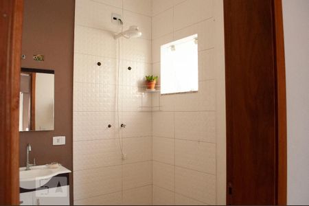 Casa à venda com 370m², 3 quartos e 6 vagasBanheiro da Suíte 1