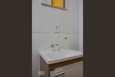 Casa para alugar com 30m², 1 quarto e 1 vaga Casa para alugar com 30m², 1 quarto e 1 vagaBanheiro - Torneira