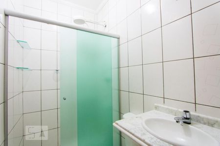 Casa à venda com 109m², 3 quartos e 2 vagasBanheiro social
