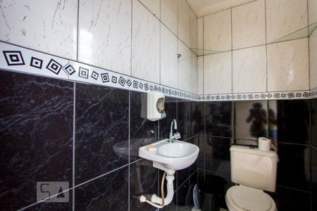 Casa à venda com 109m², 3 quartos e 2 vagasBanheiro de serviço