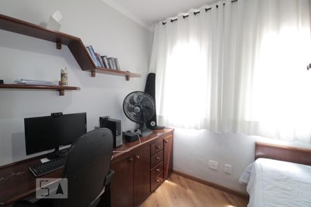 Apartamento à venda com 71m², 3 quartos e 2 vagasQuarto 2