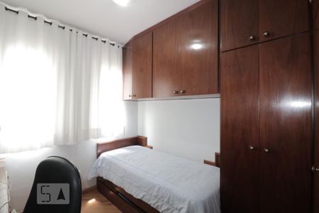 Apartamento à venda com 71m², 3 quartos e 2 vagasQuarto 2