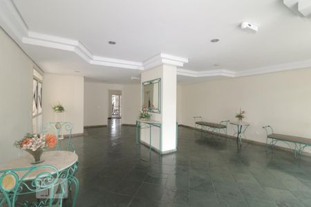 Apartamento à venda com 71m², 3 quartos e 2 vagasHall social