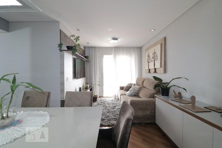 Sala  de apartamento à venda com 3 quartos, 71m² em Chácara Seis de Outubro, São Paulo