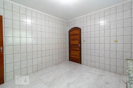 Casa para alugar com 120m², 2 quartos e 2 vagasCozinha