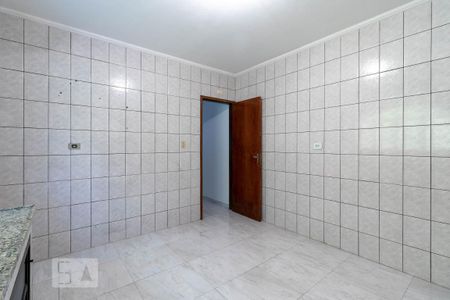 Casa para alugar com 120m², 2 quartos e 2 vagasCozinha