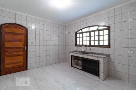 Casa para alugar com 120m², 2 quartos e 2 vagasCozinha