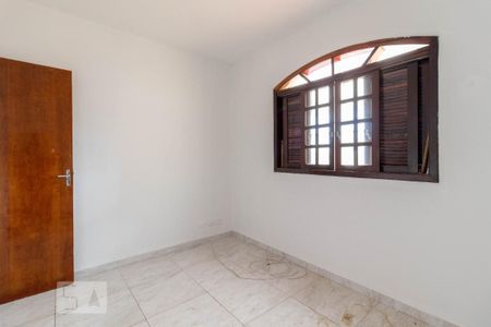 Casa para alugar com 120m², 2 quartos e 2 vagasQuarto 2