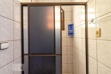 Casa para alugar com 120m², 2 quartos e 2 vagasBanheiro da Suíte