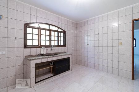 Casa para alugar com 120m², 2 quartos e 2 vagasCozinha