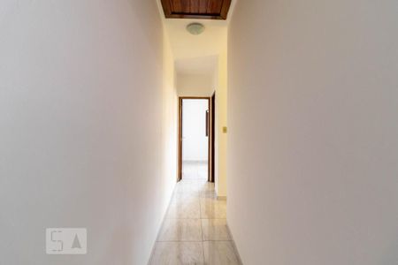 Casa para alugar com 120m², 2 quartos e 2 vagasCorredor