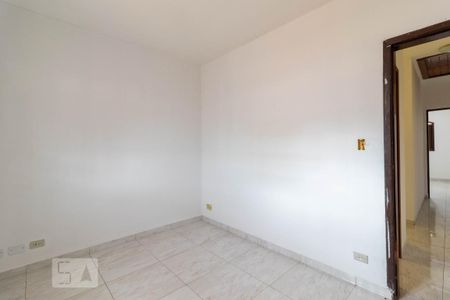 Casa para alugar com 120m², 2 quartos e 2 vagasQuarto 2