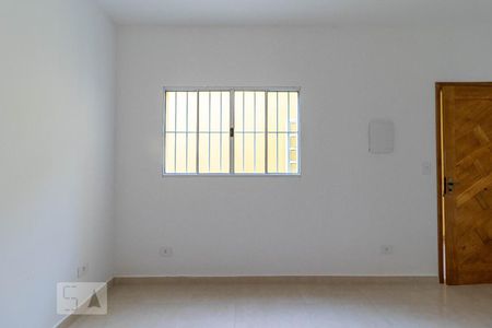 Sala de casa para alugar com 2 quartos, 85m² em Vila Dionisia, São Paulo