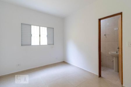 Suíte de casa para alugar com 2 quartos, 85m² em Vila Dionisia, São Paulo