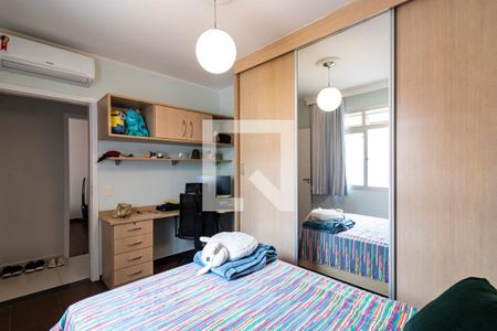 Casa à venda com 348m², 4 quartos e 3 vagasQuarto 3