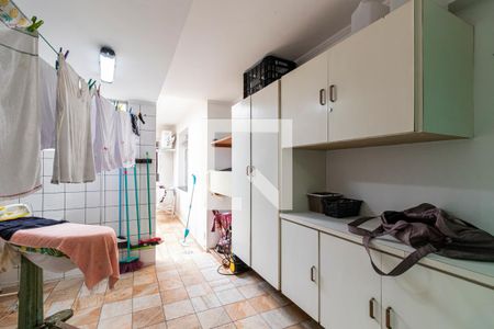 Casa à venda com 348m², 4 quartos e 3 vagasÁrea de serviço