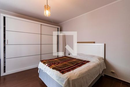 Casa à venda com 348m², 4 quartos e 3 vagasQuarto 2