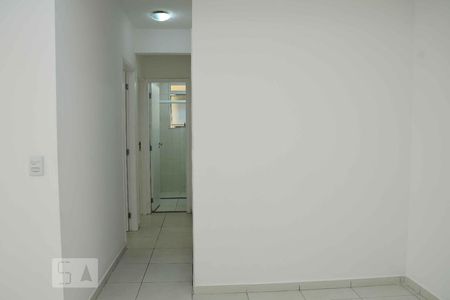 Sala de apartamento para alugar com 2 quartos, 50m² em Jardim Central, Cotia