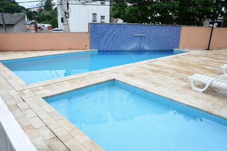 Apartamento para alugar com 50m², 2 quartos e 1 vagaÁrea comum - Piscina