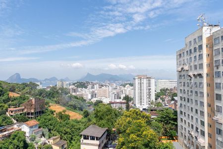 Apartamento à venda com 60m², 2 quartos e 1 vaga Apartamento à venda com 60m², 2 quartos e 1 vagaVista do Quarto 2
