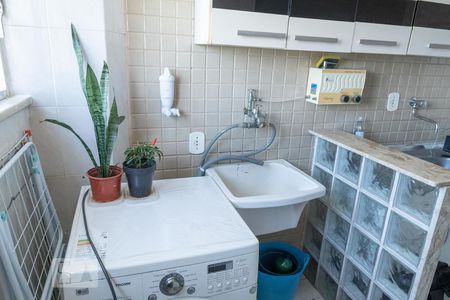 Apartamento à venda com 60m², 2 quartos e 1 vaga Apartamento à venda com 60m², 2 quartos e 1 vagaÁrea de Serviço