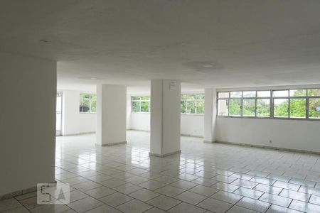 Apartamento à venda com 60m², 2 quartos e 1 vaga Apartamento à venda com 60m², 2 quartos e 1 vagaÁrea comum - Salão de festas
