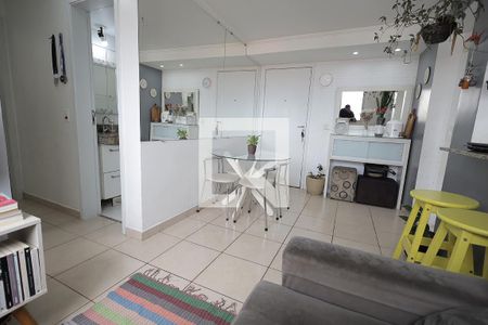 Sala de apartamento à venda com 2 quartos, 45m² em Parque São Vicente, Mauá