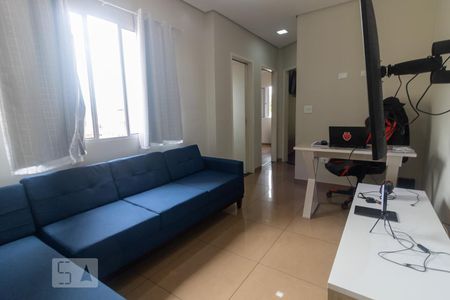 Sala de Apartamento com 2 quartos, 80m² Utinga