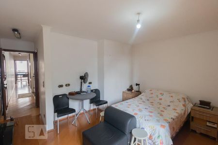 Casa à venda com 280m², 3 quartos e 2 vagasSuíte