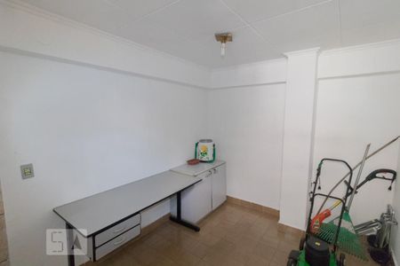 Casa à venda com 280m², 3 quartos e 2 vagasQuarto de Serviço